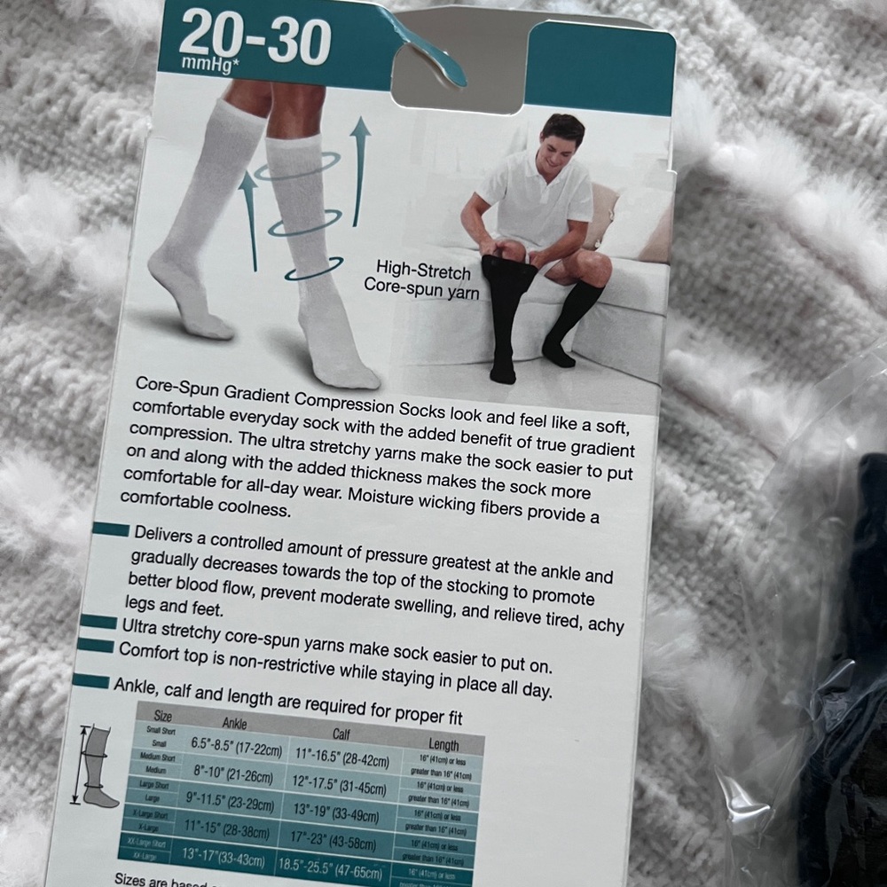 Core-Spun Gradient Compression Socks - Picture 3 of 3